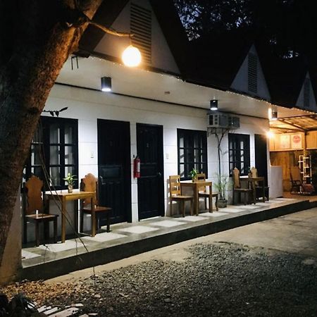 A&J Pension Puerto Princesa Bagian luar foto