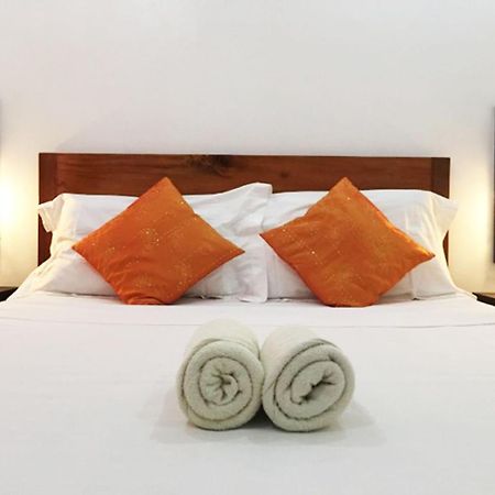 A&J Pension Puerto Princesa Bagian luar foto