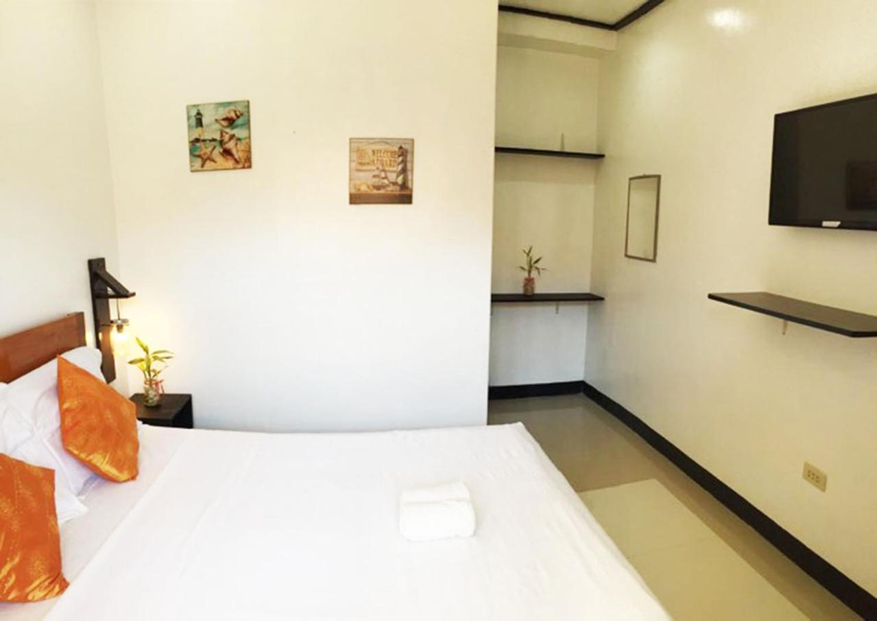 A&J Pension Puerto Princesa Bagian luar foto