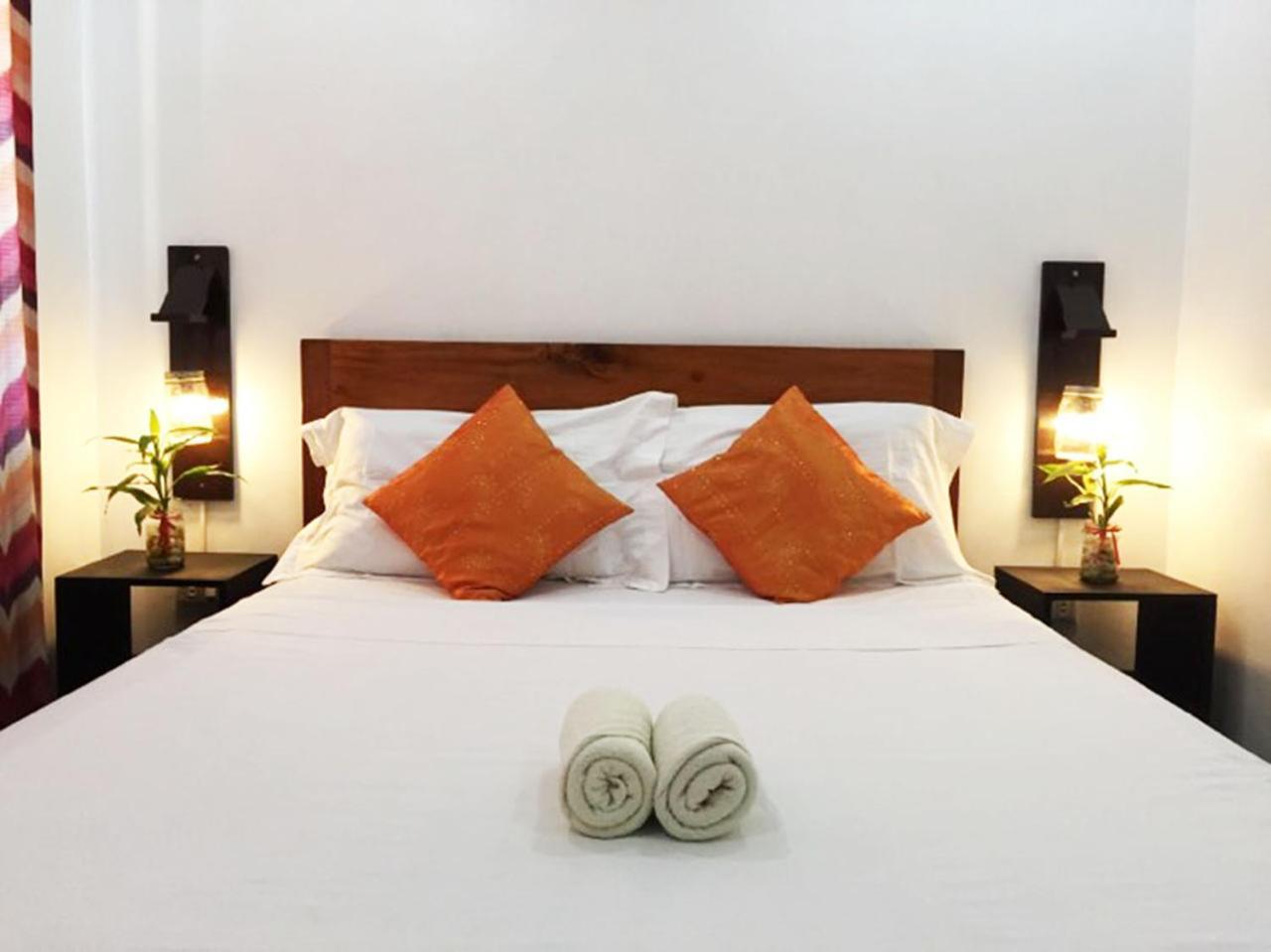 A&J Pension Puerto Princesa Bagian luar foto