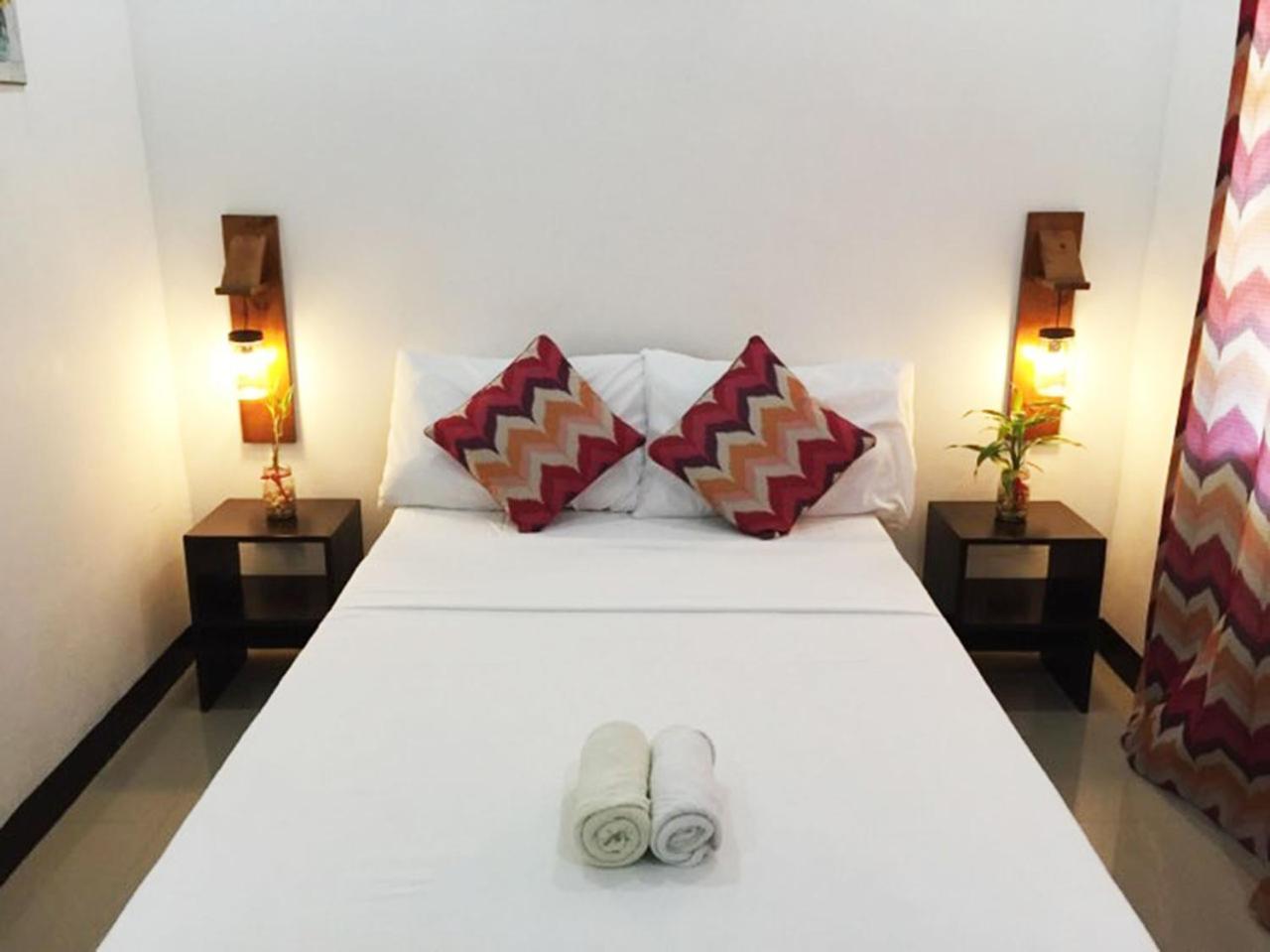 A&J Pension Puerto Princesa Bagian luar foto